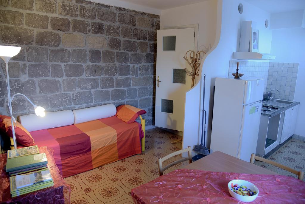Apartamento Sentieri Luminosi SantʼAgata deʼ Goti Exterior foto